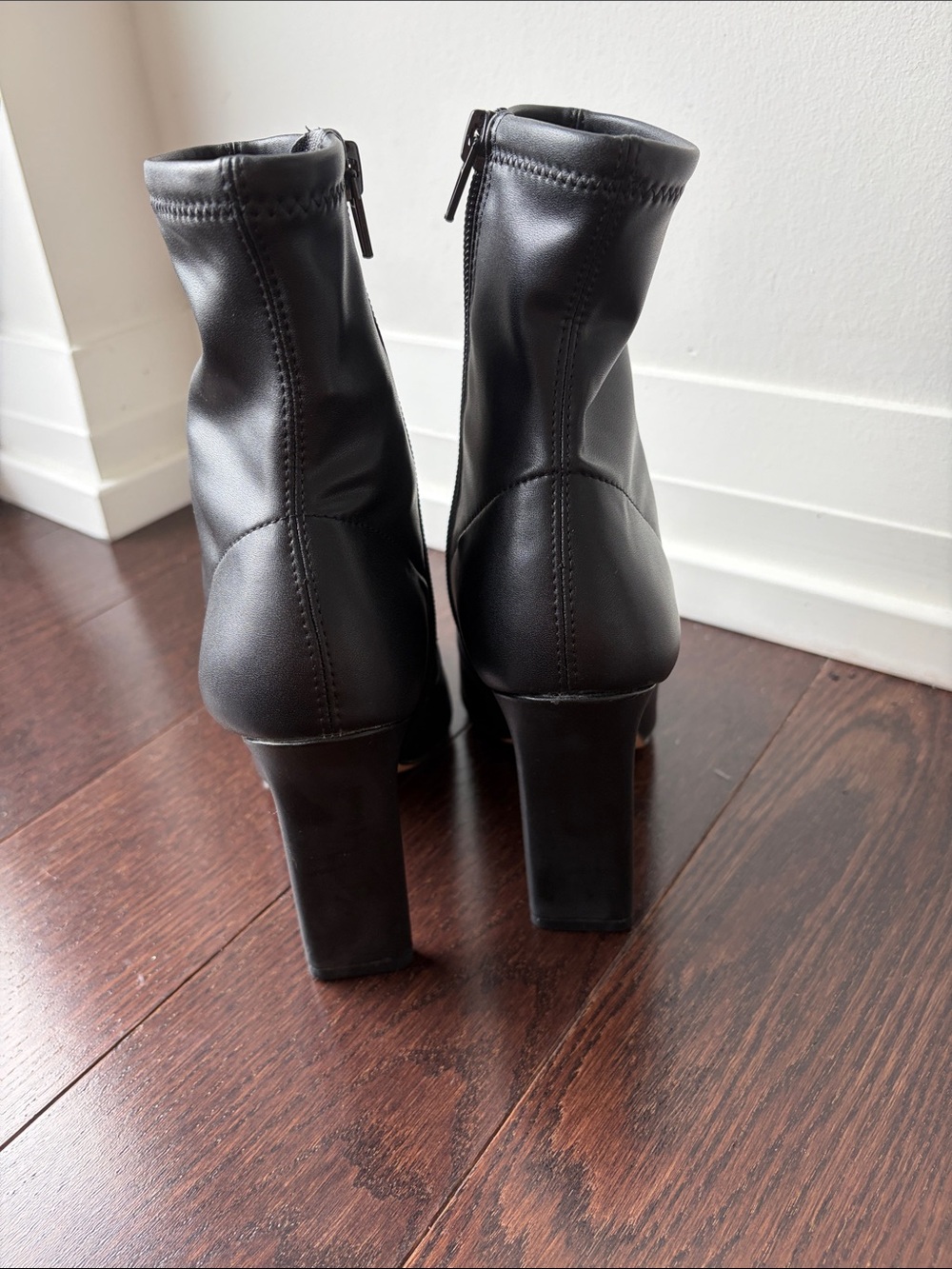 ALDO Black Heeled Ankle Booties - Picture 4 of 7